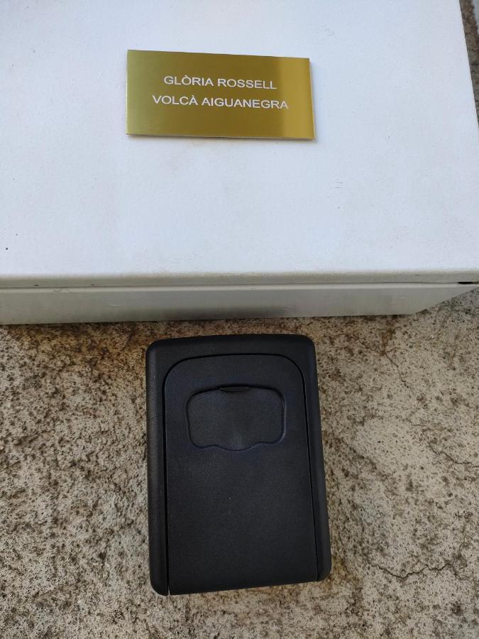 Apartament Volca Aiguanegra Sant Joan les Fonts Eksteriør bilde