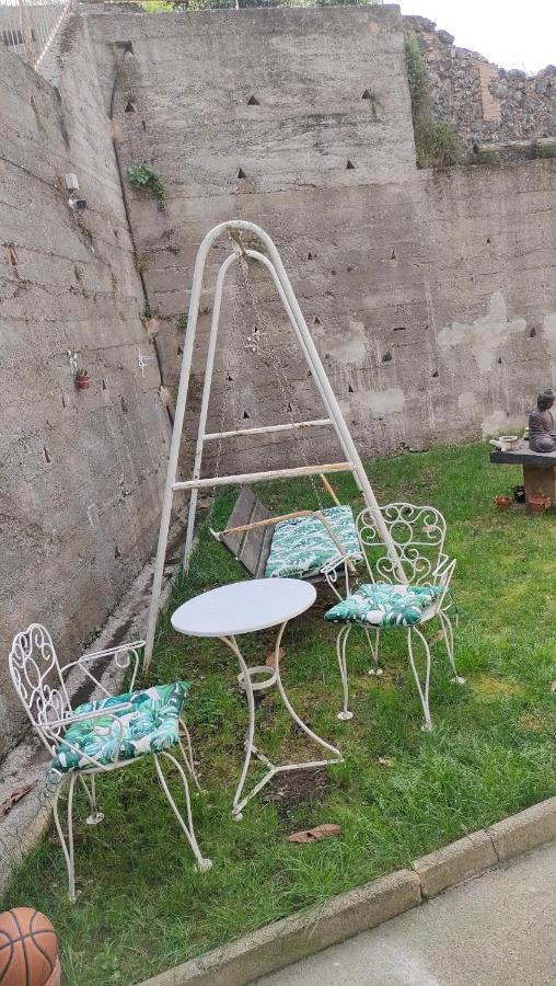 Apartament Volca Aiguanegra Sant Joan les Fonts Eksteriør bilde