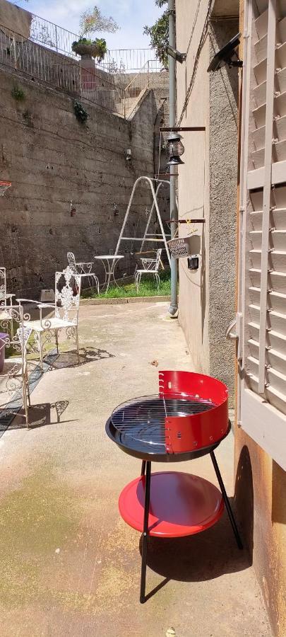 Apartament Volca Aiguanegra Sant Joan les Fonts Eksteriør bilde